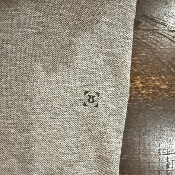 Lululemon Evolution Polo Shirt Gray XL No-Stink Zinc Golf Athletic - Picture 12 of 13